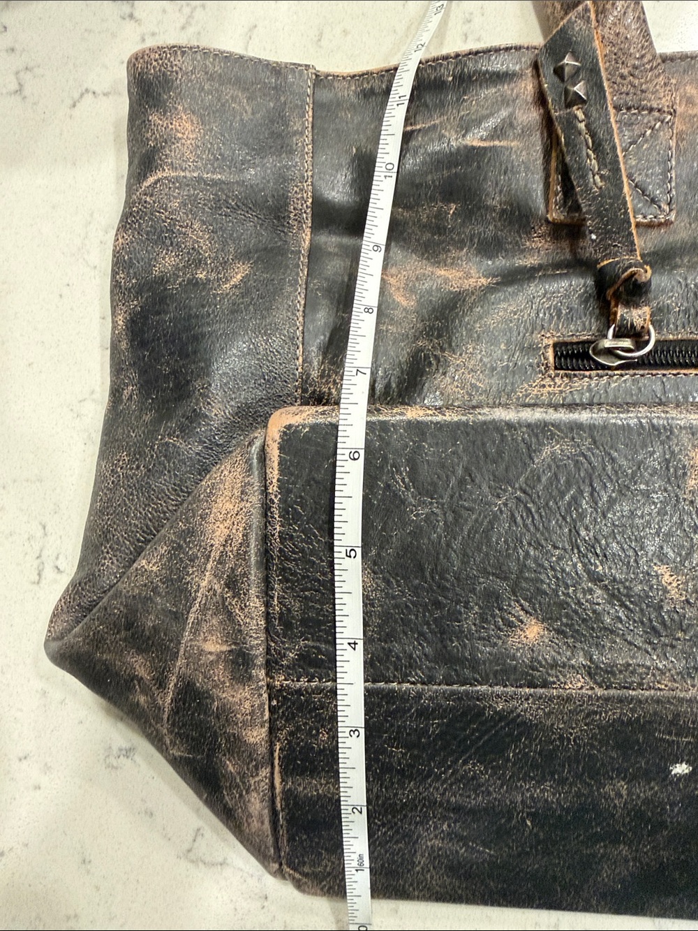 BED|STU Men's Distressed Leather Messenger Tote - Dark Brown - Picture 7 of 7